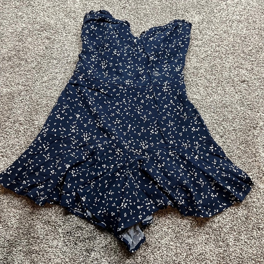 Aeropostale Jumpsuit Womens S Navy Floral Smocked Strapless Romper